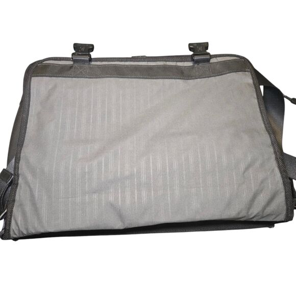 Tumi Laptop Bag Alpha Messenger Sling Bag 22202DE 17" - Picture 6 of 16